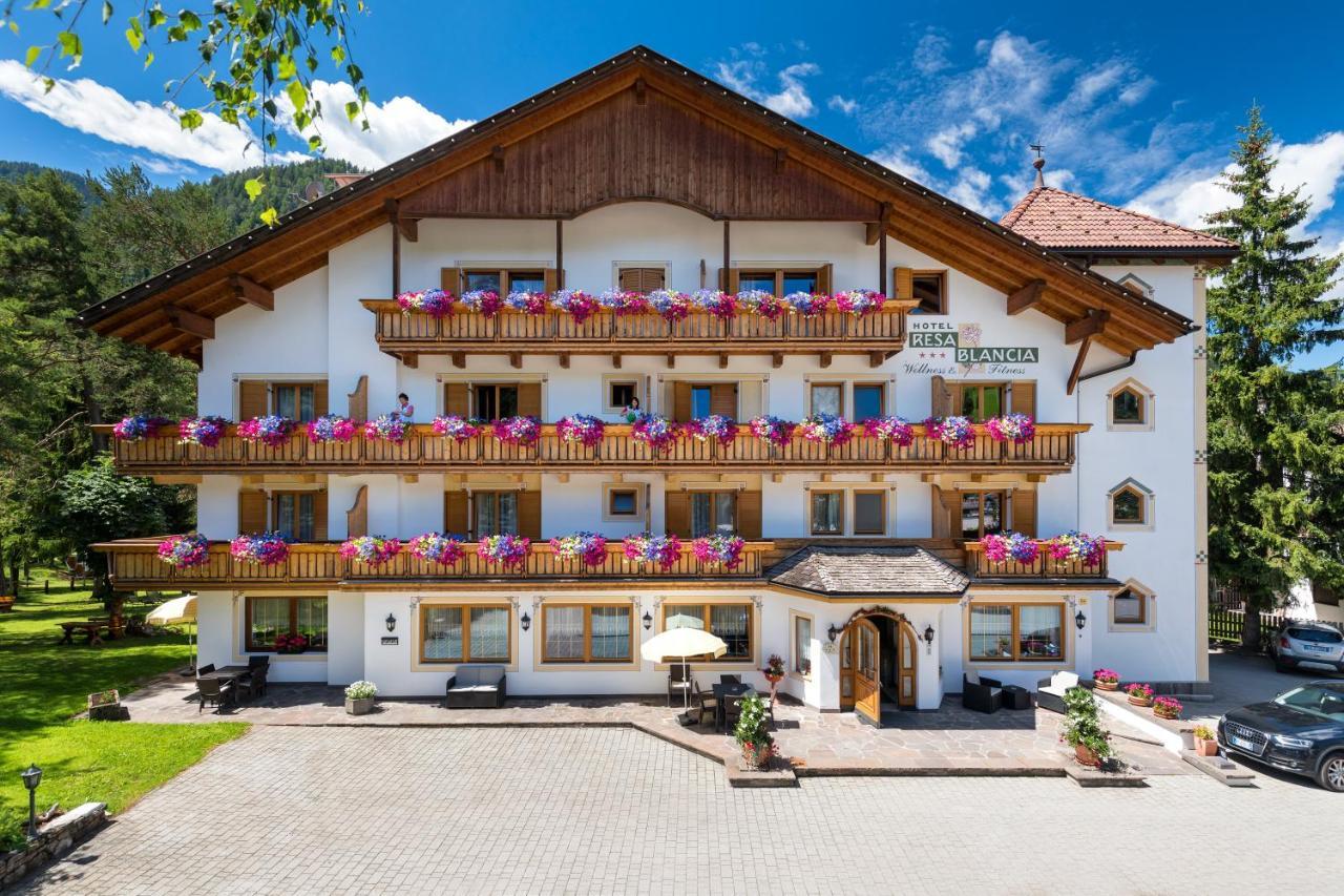 Hotel Resa Blancia St. Vigil Exteriör bild